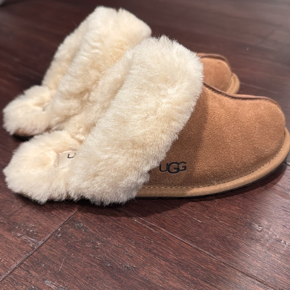 UGG Scuffette slippers
